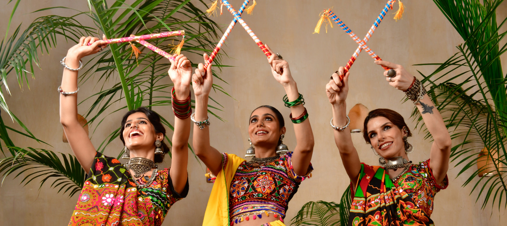 Navratri 2025: 9 Colours, 9 Days, 9 Dazzling Outfits to Slay the Festive Vibe!